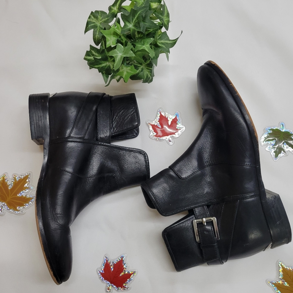 Michael Kors Black ankle Booties  Size 6.5
